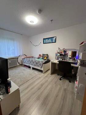 Kinderzimmer_EG_Links_WE_1 (2) - 