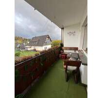 Gepflegte 3- Zimmerwohnung mit Garage und windgeschützter Süd-Loggia WE 1 - Gummersbach / Strombach