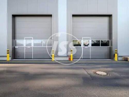 LKW-Andienung - Halle in Potsdam zur Miete