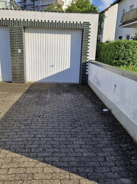 Stellplatz / Garage - 