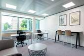 Regus EUR Woliba 5852 Rome Italy Large Office 2.jp - Privater Büroraum für 3 Personen in Regus THE SQUAIRE Conference Center
