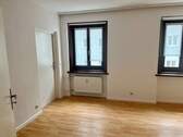 Wohnbereich (Durchgangszimmer zum Schlafzimmer) - Etagenwohnung mit 54,00 m² in Nürnberg zur Miete