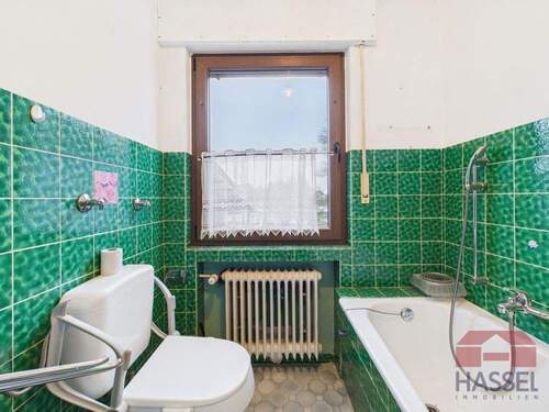 Tageslicht Wannenbad im erdgeschoss - 