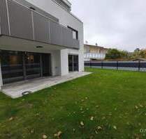 ** ERSTBEZUG! 4,5 Zi.-EG-Wohnung + gr. Grt., 108 qm Wfl., modern und schick in zentraler Lage ** - Bad Rappenau