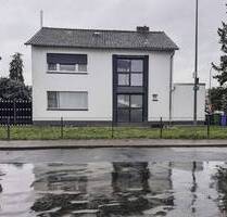 Feistehendes Familienglück in einer guten Lage von Enkheim - Frankfurt Bergen-Enkheim