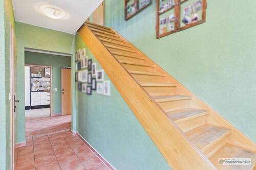 Diele EG/Treppe OG - 