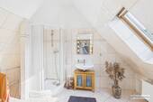 Badezimmer Dachgeschoss - 