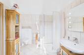 Badezimmer Dachgeschoss - 