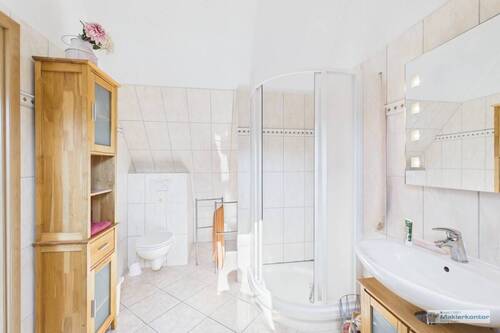 Badezimmer Dachgeschoss - 