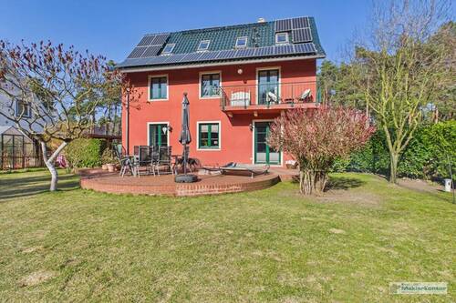 Objekt-Rückseite - 5 Zimmer Einfamilienhaus zum Kaufen in Ueckermünde