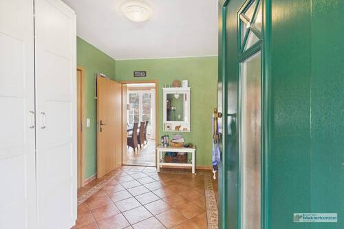 Eingangsbreich/Diele - 5 Zimmer Einfamilienhaus in Ueckermünde