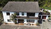 Ansicht Süden - Großes Zweifamilienhaus in exponierter Lage von Niederkirchen