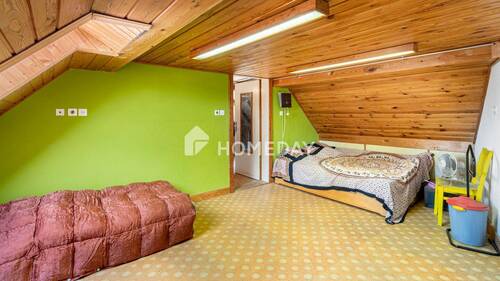 1. OG Schlafzimmer 2 - 