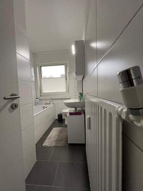 Bad_1.OG_Rechts_WE_4 (1) - 