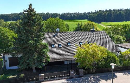 Außenansicht - 8 Zimmer Einfamilienhaus zum Kaufen in Heilsbronn