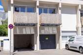Garage mit Stellplatz - 
