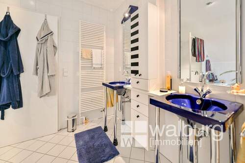 34 Bad mit Doppelwaschplatz - 