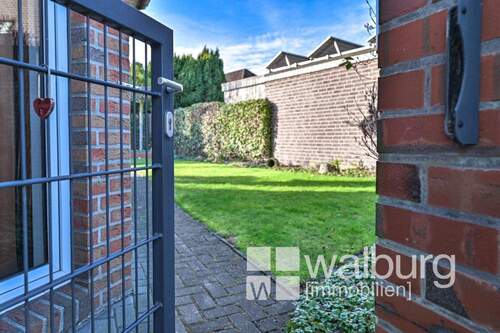 8 Blick in den Garten - 