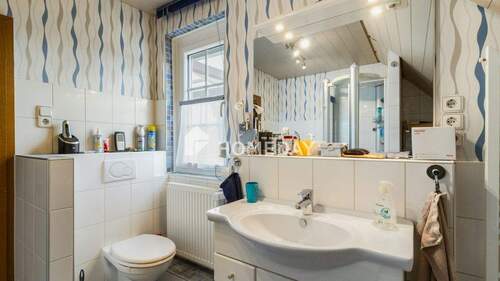 1. OG Badezimmer 1 - 