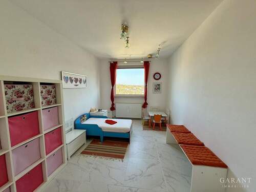 Kinderzimmer - Etagenwohnung mit 93,00 m&sup2; in Frankfurt am Main zum Kaufen