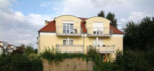 Westansicht - 3-Zimmer-Wohnung mit Balkon 