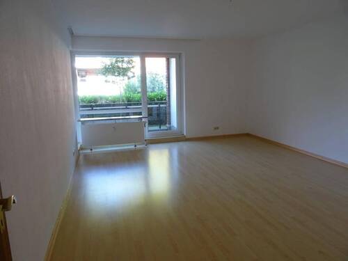 Wohnzimmer_Balkon - 