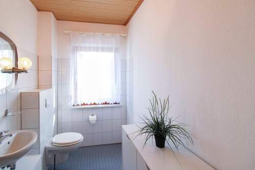 Gäste-WC Ferienwohnung - 