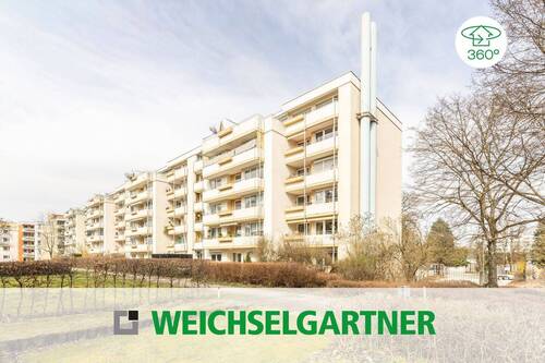Im Alleinauftrag - Direkt am Truderinger-Wald: Sanierungsbedürftige Eigentumswohnung mit Süd-Loggia und TG-Stellplatz