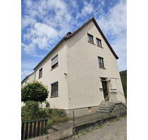 Charmantes Mehrfamilienhaus mit Geschichte - Wohnen und Investieren in ruhiger Lage - Geislingen