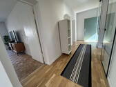 Bild 1 - Vollmöbliertes Zimmer in 3er WG für Erstsemester
