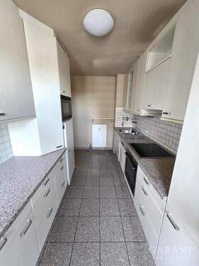 Einbauküche mit Balkon - 