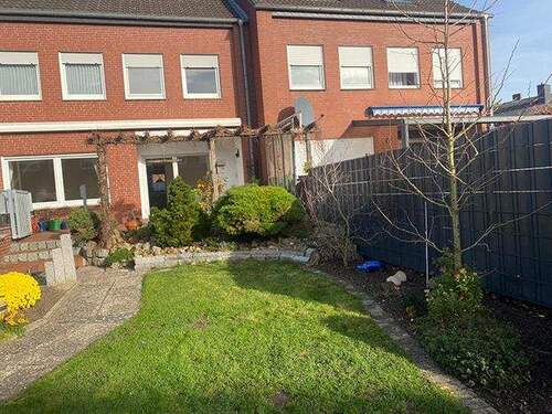Garten mit Terrasse - 4 Zimmer Reihenmittelhaus zum Kaufen in Steinfurt