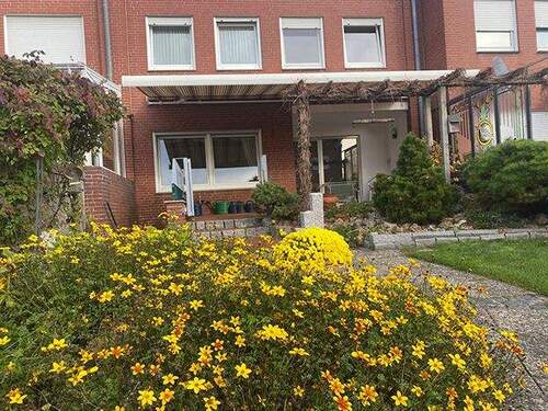 Garten / Terrasse mit Sonnenschutz - 4 Zimmer Reihenmittelhaus in Steinfurt