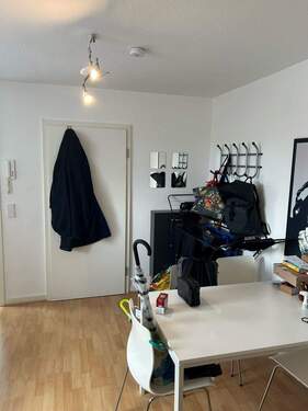 Flur.jpg - 2 Zimmer Etagenwohnung zur Miete in Solingen