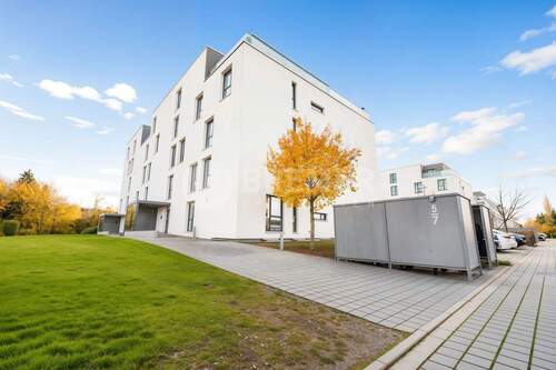 Hausansicht, Nordseite in Kürze (mit KI bearbeitet) - 4 Zimmer Etagenwohnung in Lüneburg