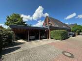 Außenansicht - Großzügiges Dreifamilienhaus mit Garage zu verkaufen