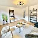 Wohnzimmer - Komplett modernisierte 3-Zimmer-Wohnung nahe Ostsee - sofort bezugsfrei