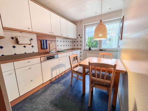 Küche EG - Mehrfamilienhaus, Wohnhaus mit 228,00 m&sup2; in Flammersfeld zum Kaufen