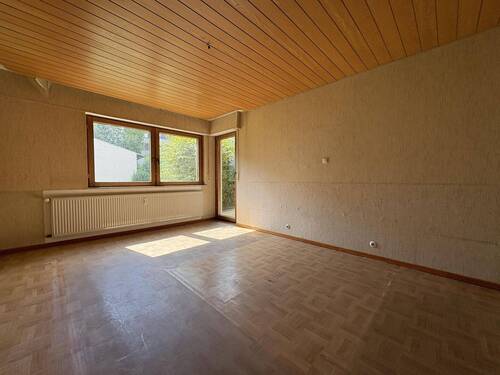 Zimmer - Mehrfamilienhaus, Wohnhaus mit 155,00 m² in Steinenbronn zum Kaufen