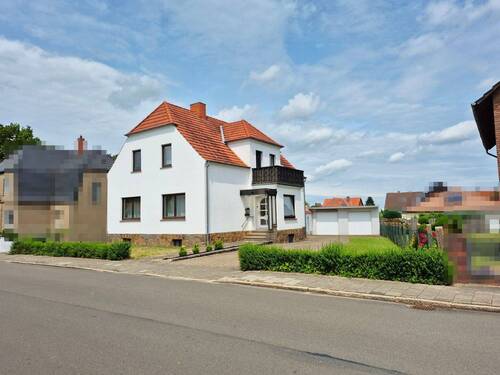 Straßenansicht - Attraktives, großes 1-2 Familienhaus mit Wintergarten in ruhiger Lage von Lübbecke