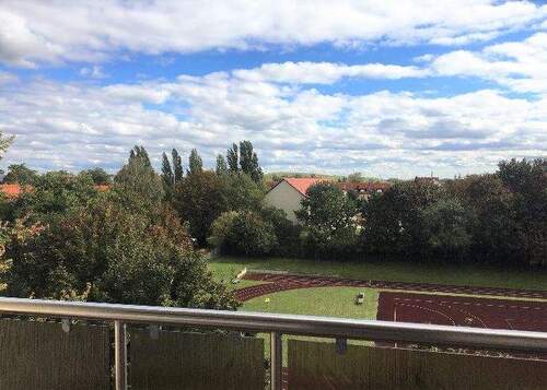 Ausblick vom Balkon - 2 Zimmer Etagenwohnung zur Miete in Oschersleben