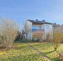 Ein, zwei oder drei Familien: Ein Haus mit vielen Möglichkeiten und Traumgrundstück - Sindelfingen Mitte