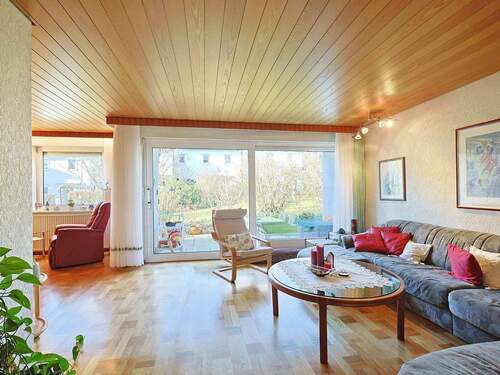 Lichtdurchfluteter Wohnbereich - 