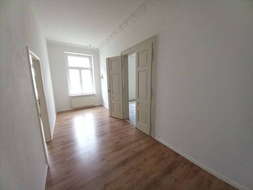 Kinderzimmer 1 - 3 Zimmer Etagenwohnung in Crimmitschau