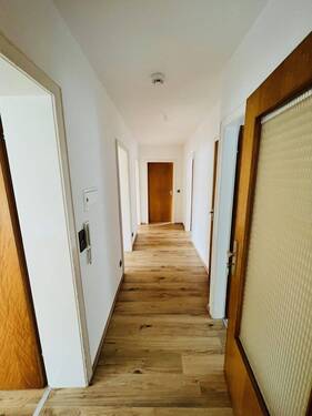 Diele - Etagenwohnung mit 86,00 m&sup2; in Northeim zur Miete