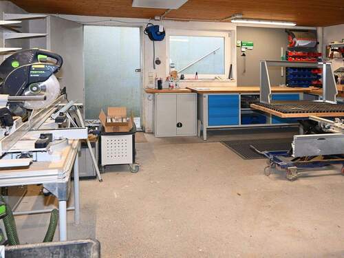 Werkstatt unter der Garage - 7 Zimmer Einfamilienhaus in Bad Waldsee