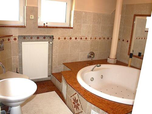 Wohnung OG Badezimmer - 