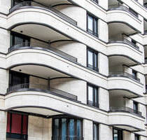 First-Class-Rückzugsort: Design trifft Funktion, Loggia & Ausblick - Berlin Friedrichshain