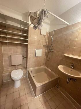 Badezimmer - Etagenwohnung mit 29,00 m&sup2; in Mannheim zum Kaufen