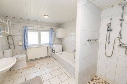 Badezimmer EG - 